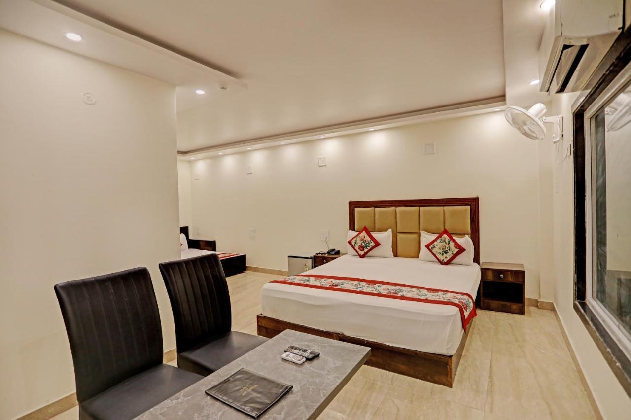 Staybook Hotel Atlanta New Delhi Train Station Buitenkant foto
